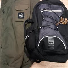 Rugzak met groene jas, segons ha informat Pouw Vervoer mitjançant iLost