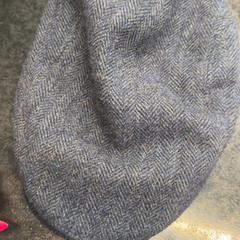 Casquette, a été signalé par Rotterdam The Hague Airport utilisant iLost