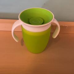 Taça, como reportado por Familie Resort Molenwaard utilizando o iLost