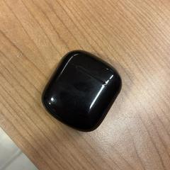 Wireless earphones, as reported by Pathé Spuimarkt using iLost