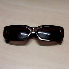 Sluneční brýle, jak nahlášeno Arriva Oost-Brabant pomocí iLost