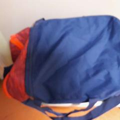Tas bleu et rouge, zoals gemeld door TCL met iLost