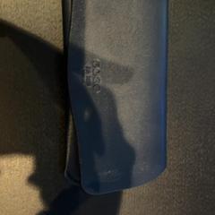 Szemüvegtok, amint azt Van der Valk Hotel Utrecht az iLost segítségével jelentette.