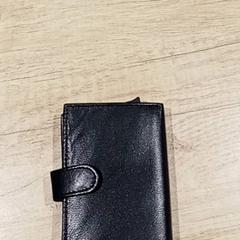 Billetera Akbas, ha sido reportado por Regio Antwerpen - Brussel con iLost