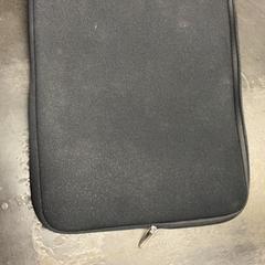 Laptophoes // laptop cover, jak nahlášeno Vrije Universiteit Brussel (VUB) pomocí iLost