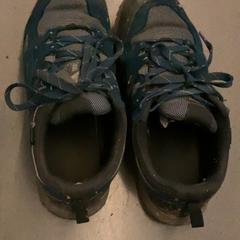 But Green and grey, zgłoszono przez MEININGER Hotel Leipzig Hauptbahnhof przy użyciu iLost