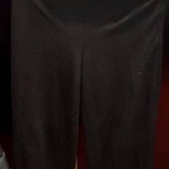 Nadrág, amint azt TivoliVredenburg az iLost segítségével jelentette.