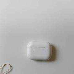 Draadloze oortjes Apple Wit, zgłoszono przez Centraal magazijn przy użyciu iLost