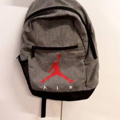 배낭, iLost를 사용하여 Qbuzz ZHN에 보고됨