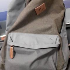 Táska, amint azt Qbuzz servicepunt  Emmen az iLost segítségével jelentette.