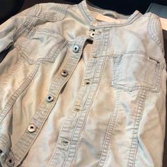 Shirt, as reported by Van der Valk Hotel Amsterdam Zuidas using iLost