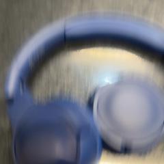 Slúchadlá, ako bolo nahlásené Rotterdam The Hague Airport pomocou iLost