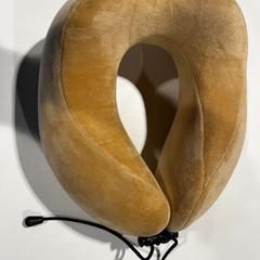 Various - kussen, as reported by Centraal magazijn using iLost