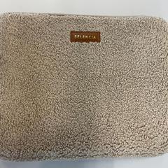 Datorväska Beige Teddy, rapporterat av Heidelberglaan 15 med iLost