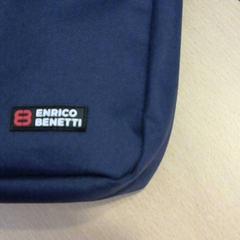 تاسجي blauw، كما تم الإبلاغ عنه بواسطة Walibi Holland عبر iLost