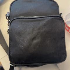 Bolsa, segundo informou GVB usando iLost