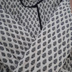 Chaqueta de mujer, ha sido reportado por IKEA Praha – Zličín con iLost