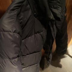 Jas black, zoals gemeld door Club Nyx/Exit Café met iLost