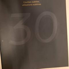 Catalogue Avec la carte de visite, segons ha informat IKEA Dijon mitjançant iLost