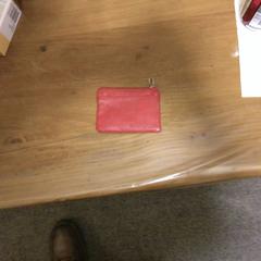 Kleine rode portemonnee., som rapporterats till iLost