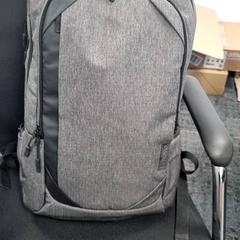 Motxilla, segons ha informat Connexxion Amstelland-Meerlanden Schiphol Noord mitjançant iLost