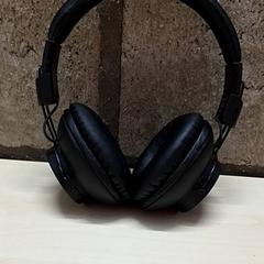 Auscultadores, como reportado por Arriva Oost-Brabant utilizando o iLost