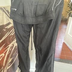 Broek Nike Zwart, zoals gemeld door Best Kept Secret 2025 met iLost