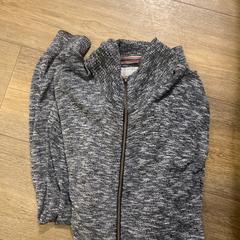 Vest, gemeldet von Pathé de Kuip über iLost