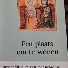 Boek - Een plaats om te wonen، كما تم الإبلاغ عنه عبر iLost
