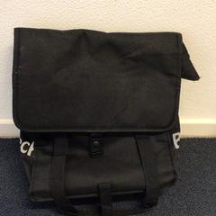 Bossa de bicicleta Zwart, segons ha informat Gemeente Arnhem mitjançant iLost