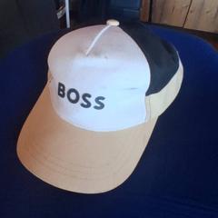 Cap Wit/Beige/Zwart, segons ha informat Familiepark Drievliet mitjançant iLost