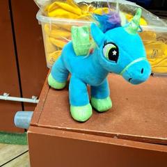 Peluche Licorne bleue, a été signalé par IKEA Caen Fleury-sur-Orne utilisant iLost
