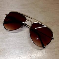 Ulleres de sol, segons ha informat IKEA Groningen mitjançant iLost