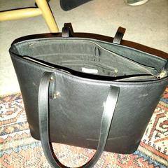 Zwarte tas, as reported to iLost