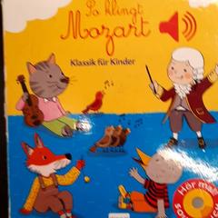 Livro para crianças, como reportado por Rotterdam The Hague Airport utilizando o iLost