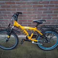 Gele fiets, jak bylo nahlášeno na iLost