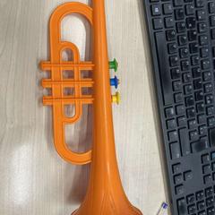 Xoguete enfant Trompette orange, segundo informou IKEA Marseille La Valentine usando iLost