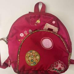 Ryggsekk, som rapportert av Stad Peer ved bruk av iLost