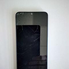 Mobiltelefon, rapporterat av Twisto med iLost