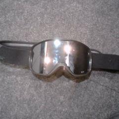 Skibril wedze, segons ha informat SnowWorld Landgraaf mitjançant iLost