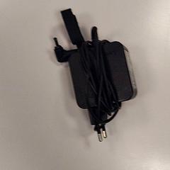 Adaptador Zwart, ha sido reportado por Vrije Universiteit Amsterdam con iLost