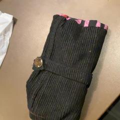 Lommebok & Tobakksboks, som rapportert av MEININGER Hotel Brussels City Center ved bruk av iLost