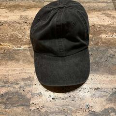 Kšiltovka Grijs, jak nahlášeno Van der Valk Spier-Dwingeloo pomocí iLost