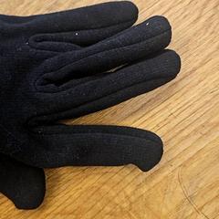 Eskularruak, gisa salatu by Loveland ADE | Mediahaven & Theater Amsterdam iLost erabiliz