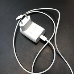 iPad/iPhone lader Wit, as reported by Universiteit Gent - Faculteitsbibliotheek LW using iLost