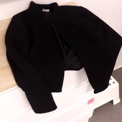 Kabát, amint azt IKEA Breda az iLost segítségével jelentette.