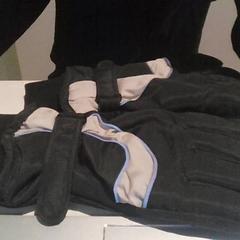 Rukavice Zwart met grijze strepen, merkloos, jak nahlášeno Het Noordbrabants Museum pomocí iLost