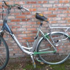 Bicicletta, come riportato da Fietsdepot Leopoldsburg utilizzando iLost