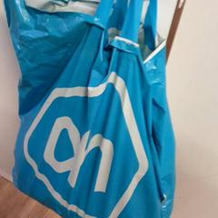 Väska, rapporterat av Qbuzz ZHN med iLost