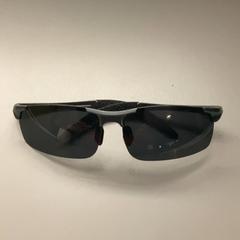 Eguzkitako betaurrekoak, gisa salatu by MEININGER Hotel Budapest Great Market Hall iLost erabiliz